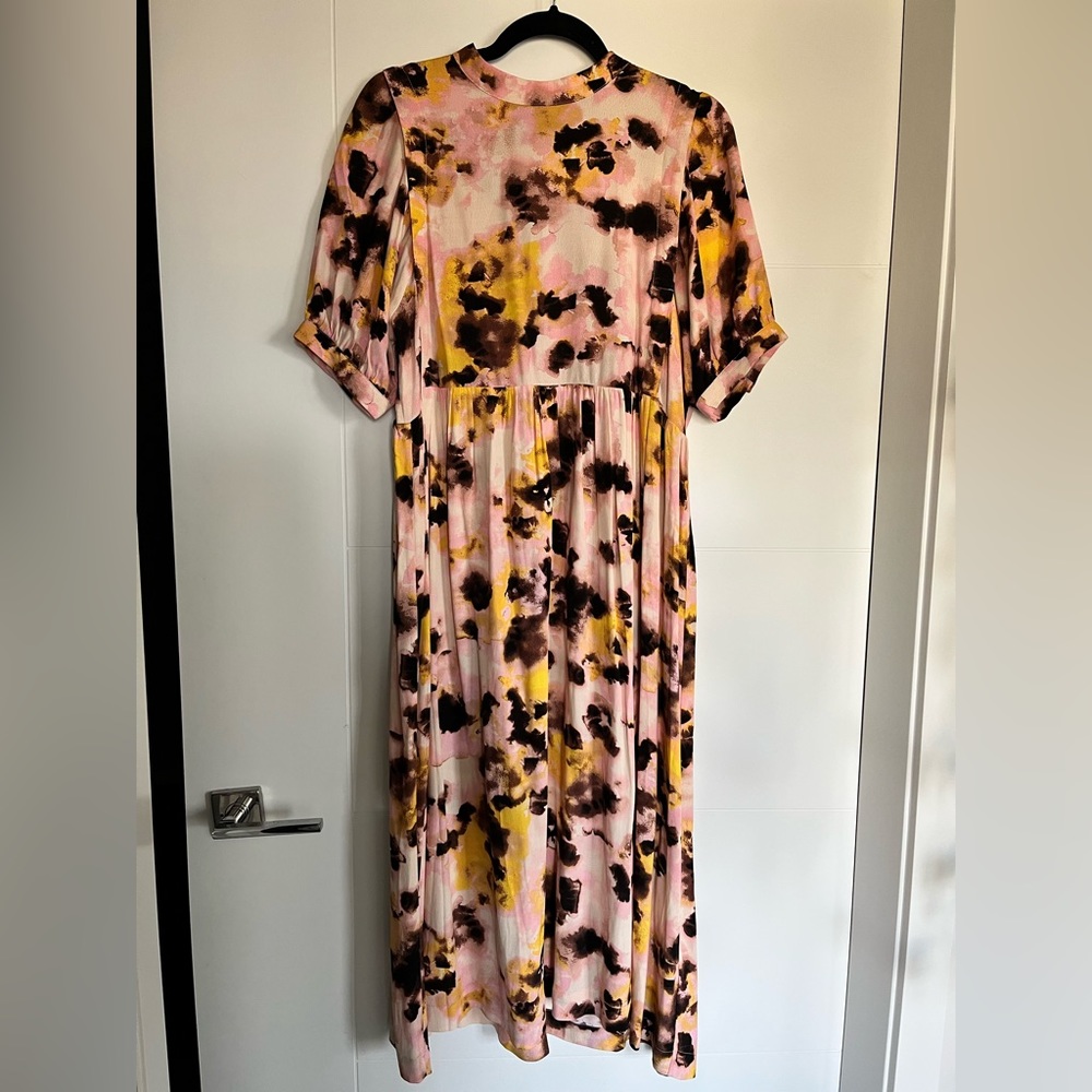 Ichi Flowy Puff Sleeve MIDI Dress